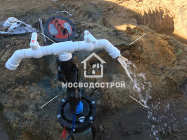 Скважина с оголовком в кп караваево озеро 2