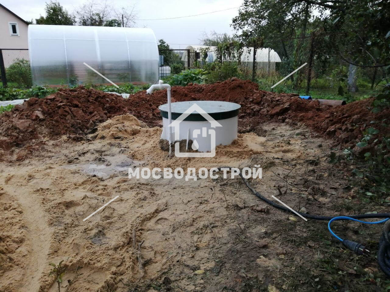 Скважина с кессоном в д. ларёво